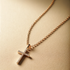 Lant cu pandantiv cruce cu diamante de 0.20ct
